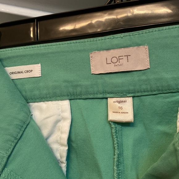 Green cropped pants by Loft - Picture 2 of 4